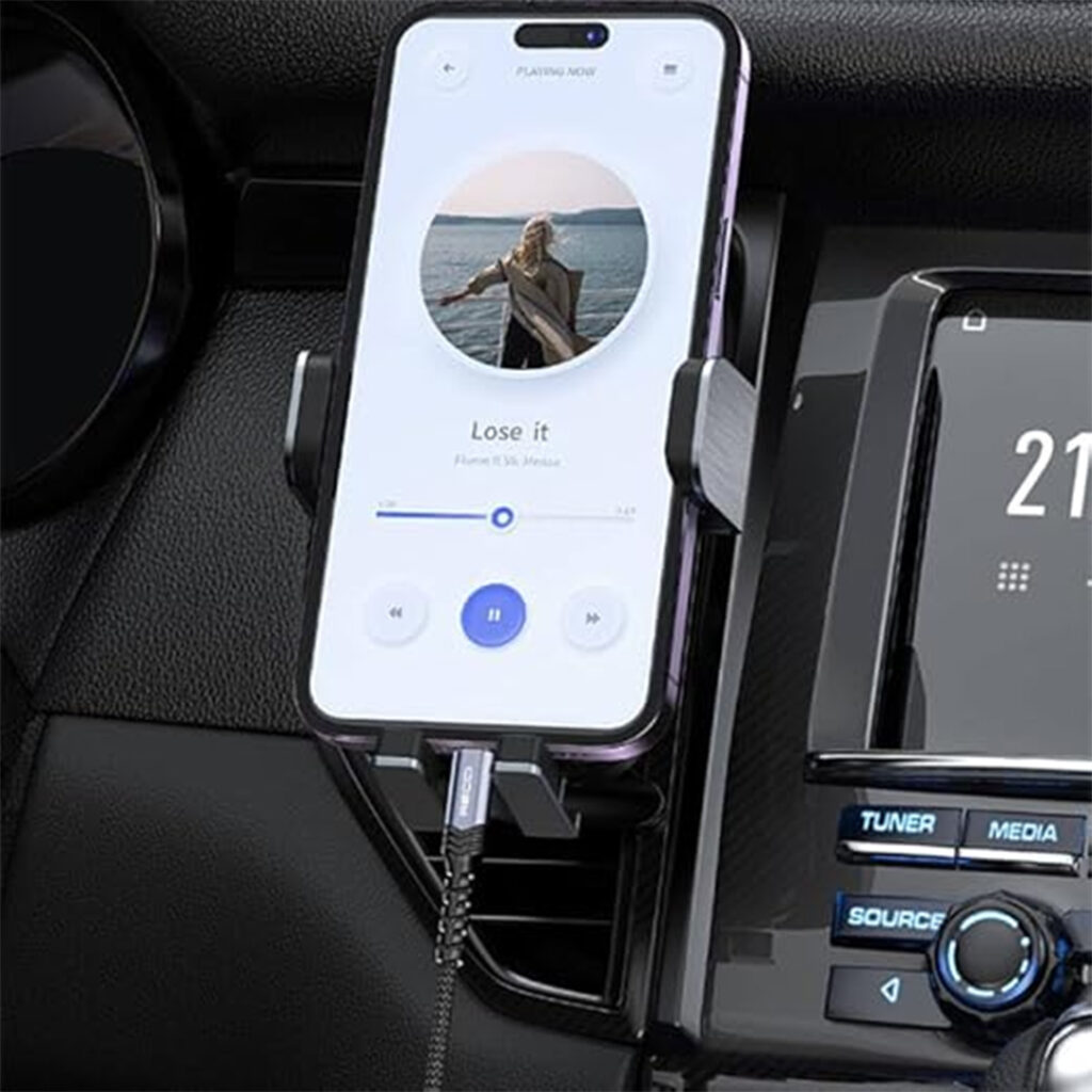 The RECCI RDS-A27 AUX Type-C Adapter connects 3.5mm audio devices to Type-C smartphones or tablets, offering clear sound and durable performance.