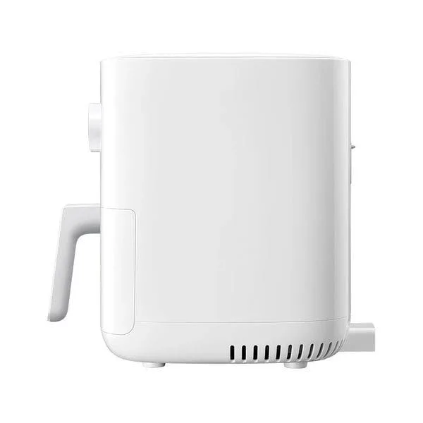 Xiaomi Smart Air Fryer 3.5L cooking fries and vegetables