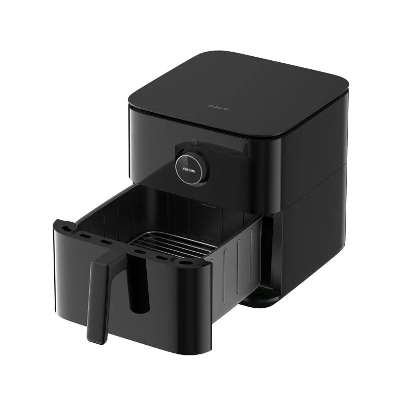 Xiaomi Smart Air Fryer 6.5L cooking large portions of fries and chicken