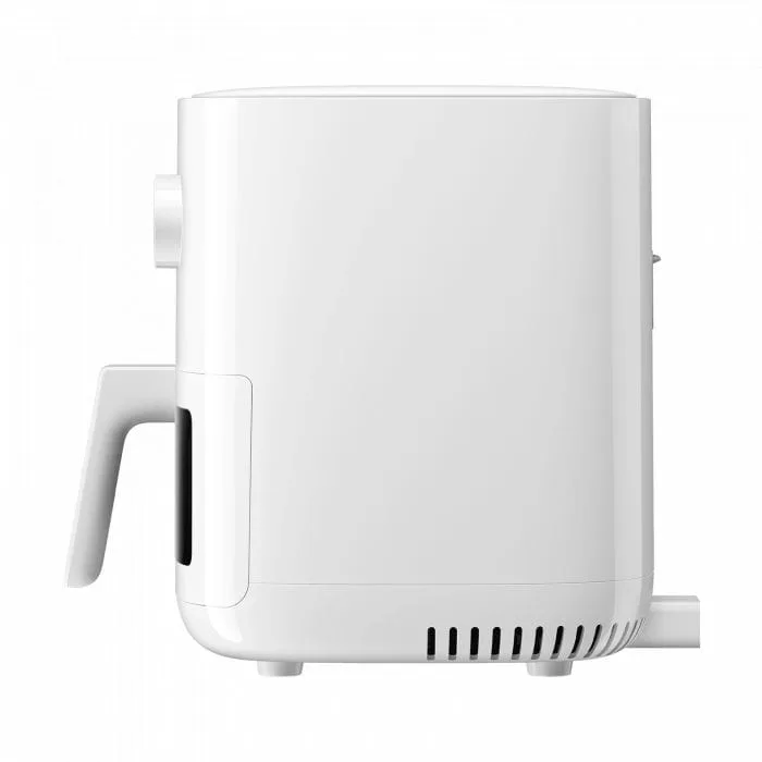 Xiaomi Smart Air Fryer Pro 4L EU cooking fries and chicken
